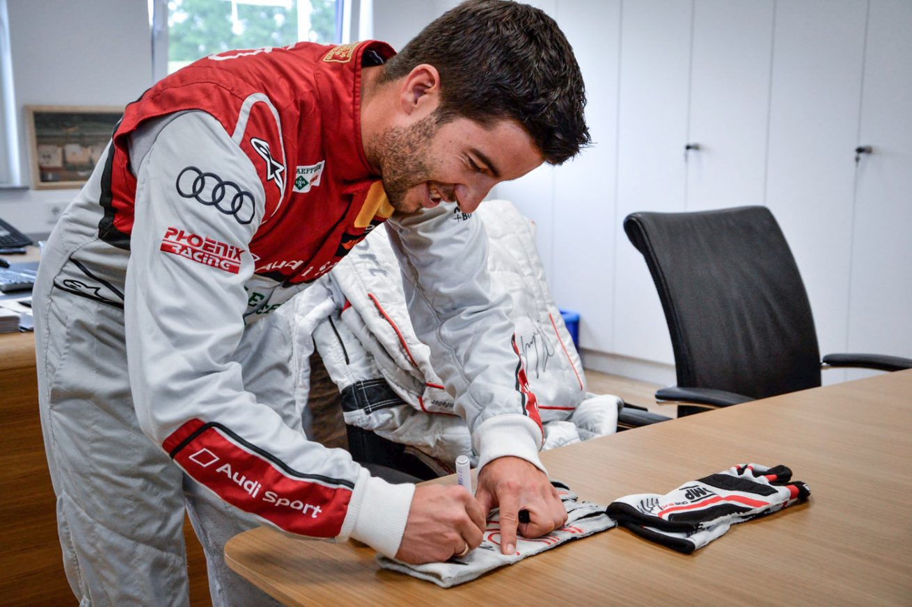 Mike Rockenfeller Racingbid